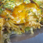 Okonomiyaki Happou - そば肉玉(断面)