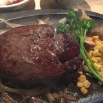 うちだ - やっぱりヒレステーキでしょ。Mサイズの200g。