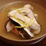 丹波の松茸と富山の紅ズワイ蟹のお椀　(2014/11)