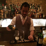 Shot Bar Flip-Flap - 笑顔の素敵なマスターです
