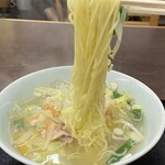 うんの食堂 - ストレート麺