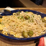 チロンボ・マリーナ - しらすと芽キャベツのペペロンチーノ