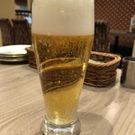 イタリア厨房 ベッラ・イタリア - ドリンク写真:生ビール（スーパードライ、グラス）：４４０円