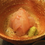 と村 - 若狭産の一塩グジのお造り　(2014/12)