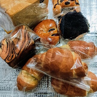 グーチョキパン屋_0