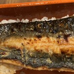 うなぎ 魚政 - 紀州備長炭で焼き上げられた鰻は香ばしく旨味が閉じ込められています。