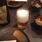 き酉 - 瓶ビールにしました、お通しはきんぴら