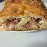 ウエストヴィレッジ - 断面はチーズたっぷり