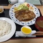 工藤精肉店食堂部 - 料理写真:生姜焼き定食¥1300