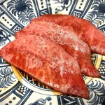 梅田 うしみつ - 