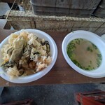 草津かき小屋 - かき飯400円＋かきみそ汁300円