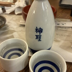 鳥せい - キリッと辛口の鉄斎熱燗でさらにあったまる。