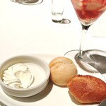 THE COSMOPOLITAN GRILL BAR TERRACE - 