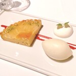 THE COSMOPOLITAN GRILL BAR TERRACE - 