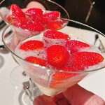 THE COSMOPOLITAN GRILL BAR TERRACE - 