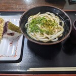 セルフうどん やま - かけ1玉　ちくわ天　おにぎり