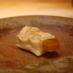 鮨 しみづ - 2年熟成カラスミ餅