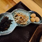 小鍋立て専門 なべしろ - この小鉢3機編隊だけでもグッチの家ランだと十分キャット☆(笑)