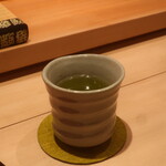 鮨 しみづ - 熱い緑茶