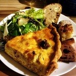 パーラー江古田 - 季節のキッシュセット（塩豚白菜）