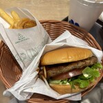 モスバーガー 岡山けやき通り店 - 