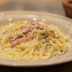 Cafe&Restaurant CENTRALE - 濃厚チーズのカルボナーラ