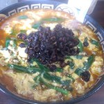 一陽軒 - 「コク辛ニラ玉メン・大辛(1000円)」[平成27年１月12日(月)撮影]