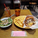 CIRCUS by BURGER'S BASE - 