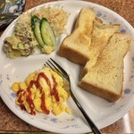 コハク - モーニングのプレート♪