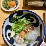 まさ竜 - 河豚皮。鍋の途中で10秒ほど、しゃぶしゃぶしてポン酢でいただく