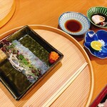 さくら京屋 - 熟成とらふぐの厚引き
      奥熊登塩すだち 白子ぽん酢
      みかんすだち橙ぽん酢