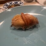 うを徳 - 赤貝のにぎり