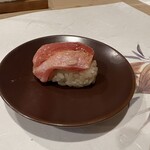 うを徳 - 宮城県塩釜産大トロのにぎり