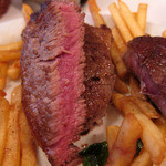 ラミティエ - 牛リブロースステーキとフライドポテト+440円