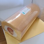 PATISSERIE petit pot - いちごロール(1,800円)