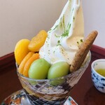 麻布茶房 - 若桃もさくっ、あおくさい甘さが良き