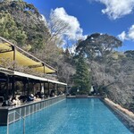 ベーカリー＆テーブル 東府や 足湯カフェ - 足湯エリア