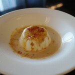 THE THEATRE TABLE - 焼きパンナコッタ