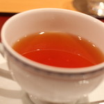 しゅん逢 紗々木 - 最後は、紅茶か珈琲を選べます。これも和食のお店では珍しいですね。