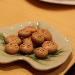 最後にでてきた、お茶請け。ひょうちゃんもどき（笑）　紅茶にあいます♪