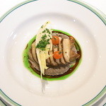 ジャマン - 温前菜　フォアグラと椎茸の重ね焼き　ブラウンマッシュルームノソースとバルサミコ酢とパセリのオイルを添えて☆♪