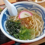うどんの里 やまびこ - ツルツル麺、のどごし優しい