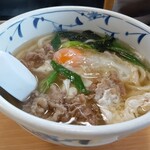うどんの里 やまびこ - 肉うどん790円、妻が注文