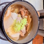 人類みな麺類とエスサワダ - 