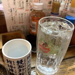 大衆串揚酒場 足立屋 - 菊之露 水割り (300円)