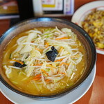 幸楽苑 - 料理写真:味噌野菜たんめん (¥730)、チャーハンセット (¥300)