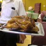 天厨菜館 - 北京ダックは残ったらもちろんお持ち帰りオーケー