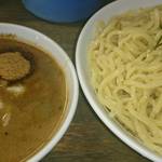 ラーメン専門 藍華 - つけ麺特盛、魚粉