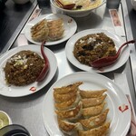 夷川餃子 なかじま - 