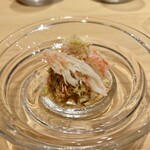 すしのいずみ - 雄のズワイ蟹
      蟹味噌ぎっしり、スダチの香り